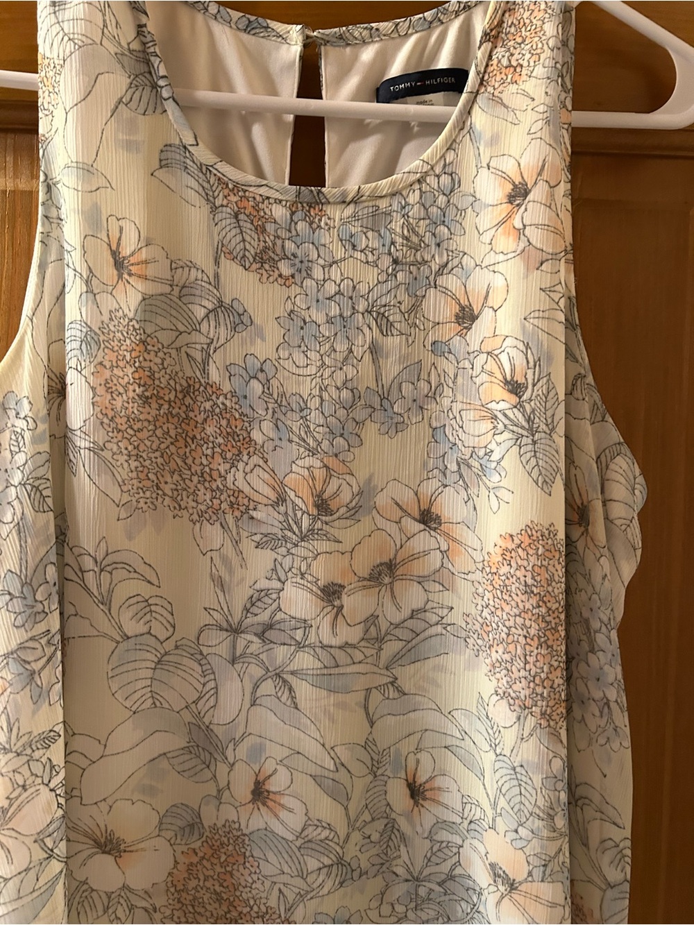 Tommy Hilfiger Ivory Floral Midi Dress with Peach & Light Blue Accents 🍎 - Picture 2 of 5